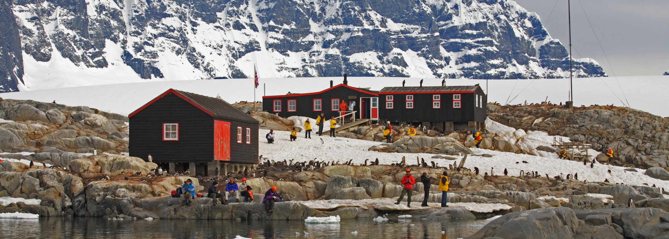 Antarctic tourism - British Antarctic Survey