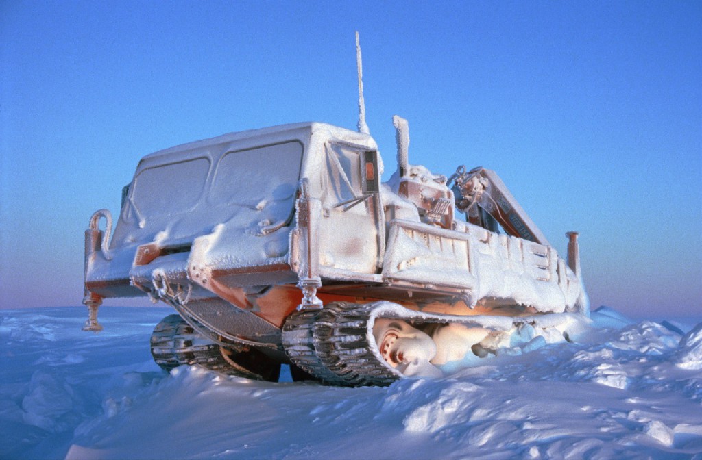 Nodwell 110c mobile crane encased in snow and Ice over the 1995 Halley Winter