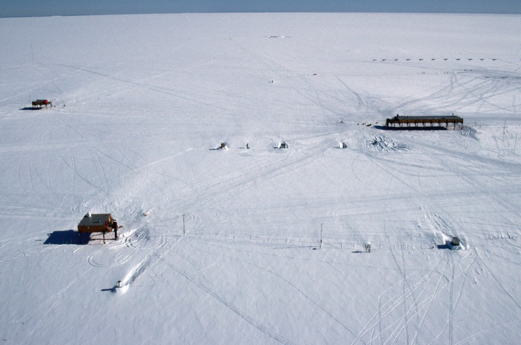 Aerial view of the Halley Research station showing the three platforms. The Simpson building is in the foreground.