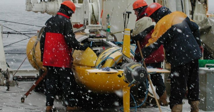 Autosub pre-deployment checks onboard RRS James Clark Ross during the JR58 autosub cruise. The autonomous unmanned vehicle (AUV) Autosub-2 travels beneath sea ice carrying a variety of scientific instruments to inaccessible parts of the ocean, to make measurements of Antarctic krill distribution and abundance, and of ice thickness.