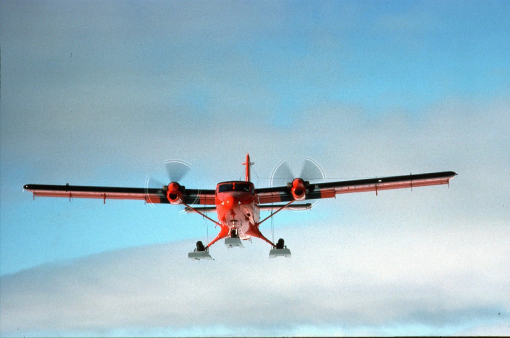 BAS Twin Otter coming into land at a remote field camp