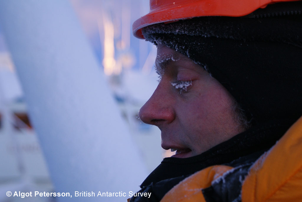 Markus Frey working in the extreme Arctic environment (Photo: Algot Petersson)