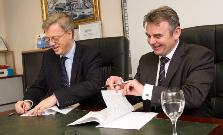 NERC Chief Operating Officer and Cammell Laird Chief Executive, John Syvret CBE sign new ship contract