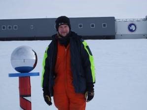 south pole with Tom Jordan