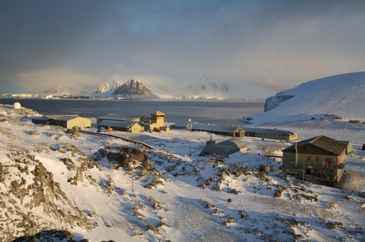 A view of a snow covered mountain.