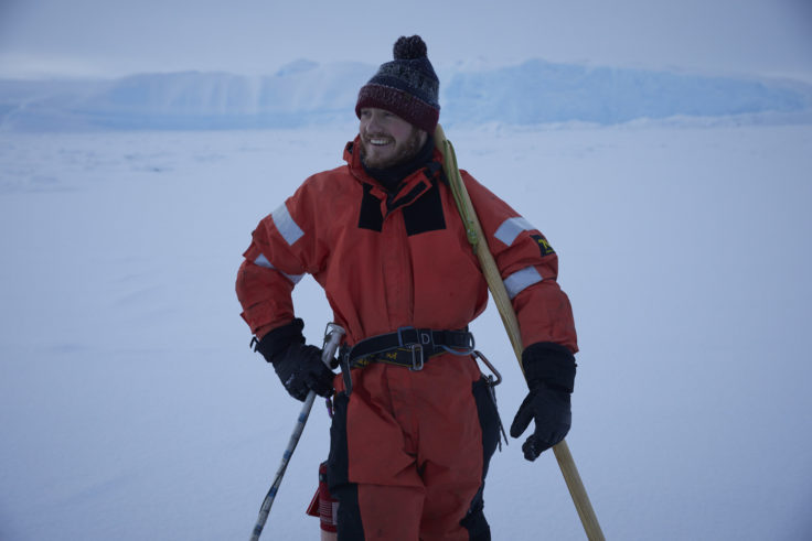 A person cross country skiing in the snow