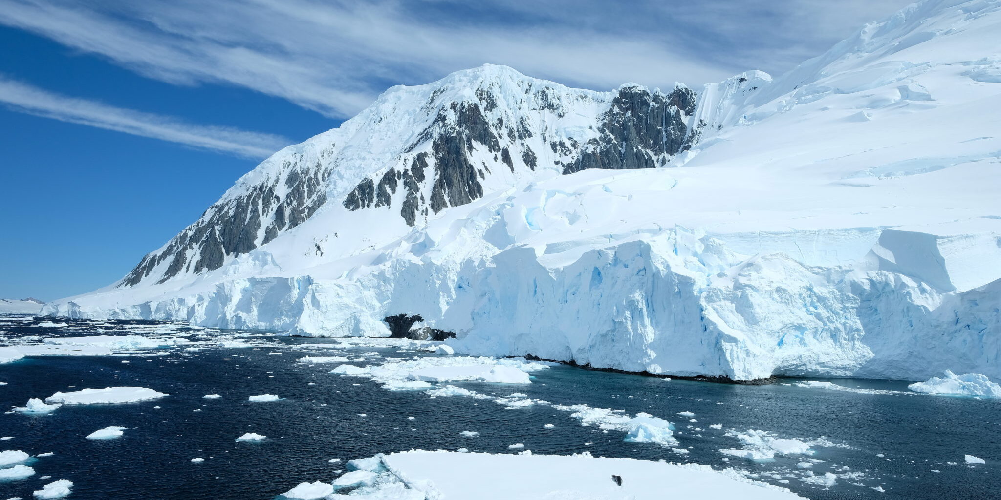 A snow covered mountain