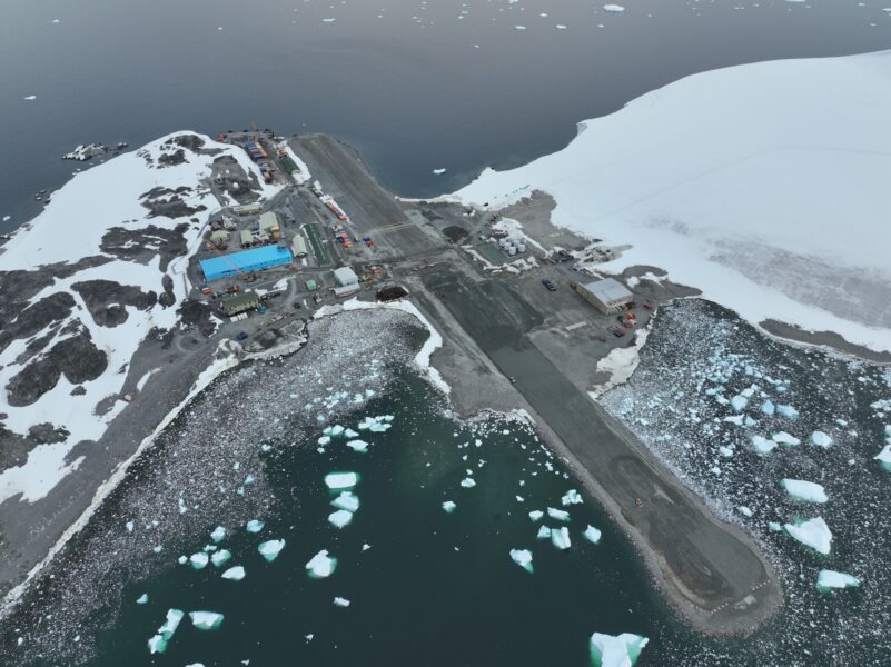 BAS wins national award for runway resurfacing project - British ...