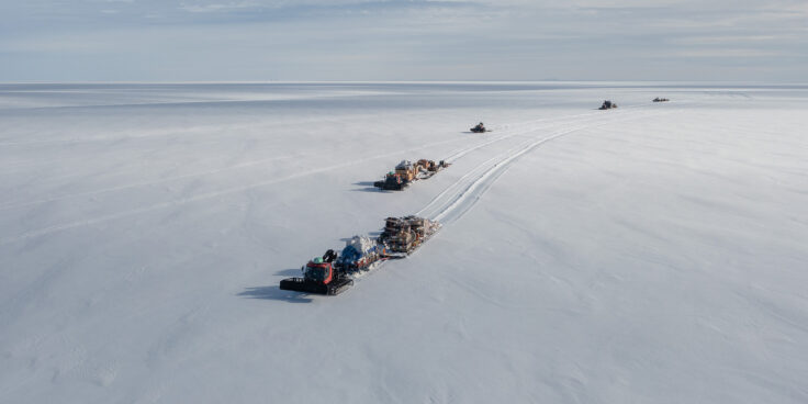 Traverse convoy crossing Antarctic Ice Shelf